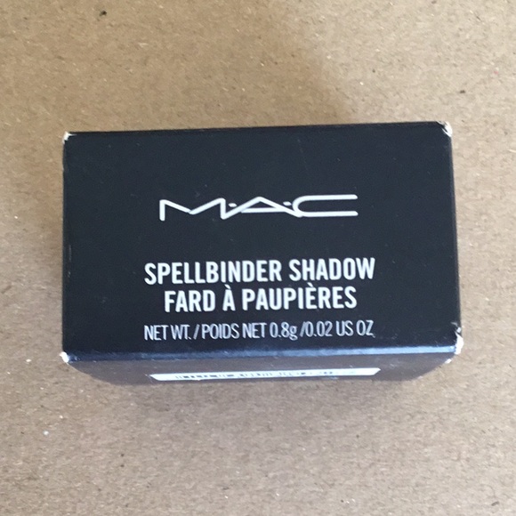 MAC Spellbinder Shadow in Cosmic Clash - Picture 5 of 7